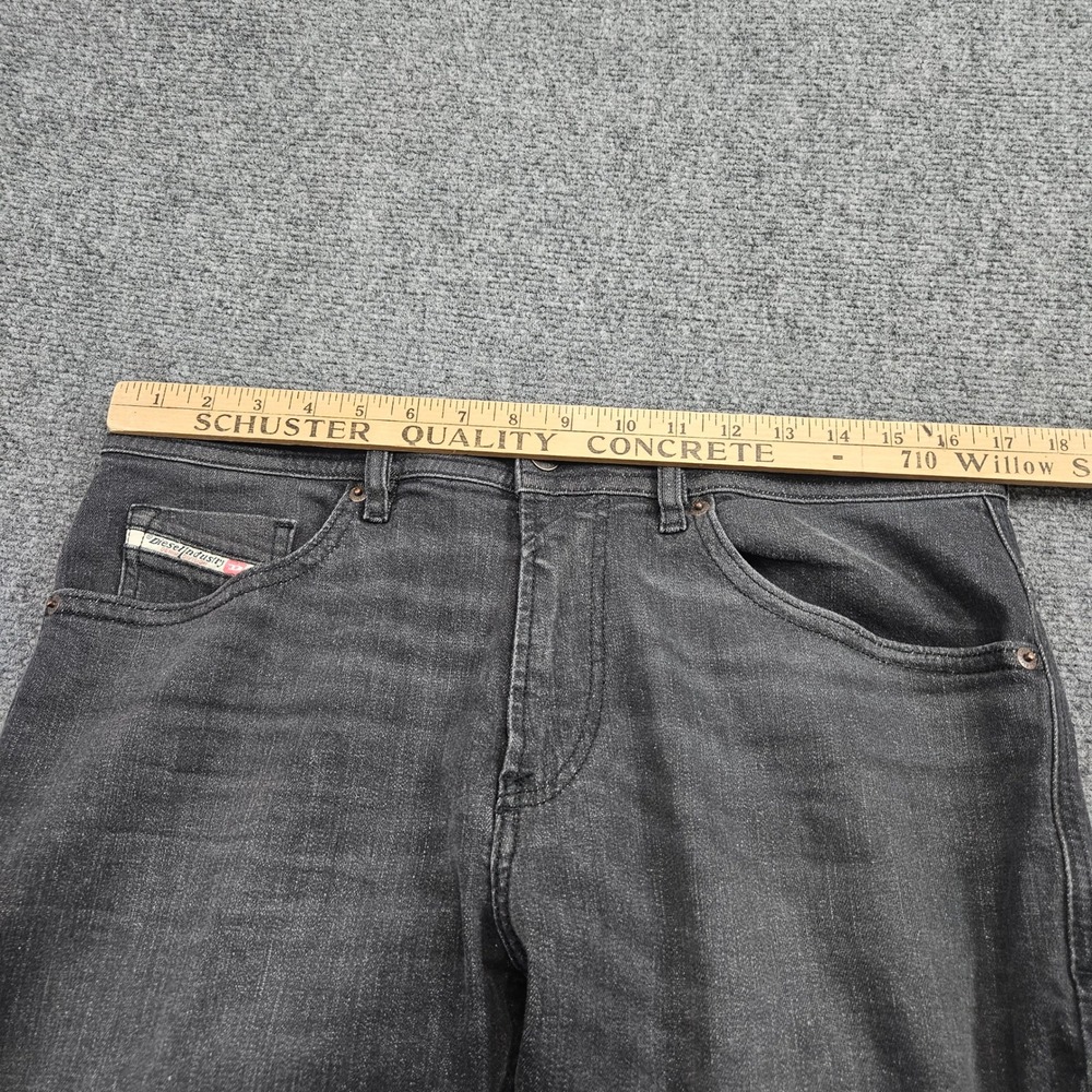 Diesel Jeans Size 33 Slim Straight Black Wash Faded Stretch Denim Casual Moto - Picture 6 of 10